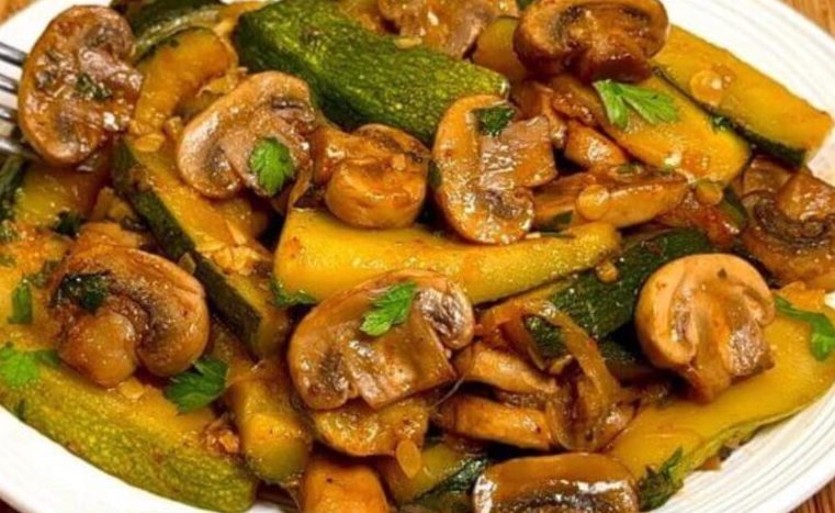 MAI BINE DECÂT CARNEA – REȚETĂ RAPIDĂ ȘI UȘOARĂ: Ciupercile pregătite astfel au un gust chiar mai bun decât carnea prăjită!