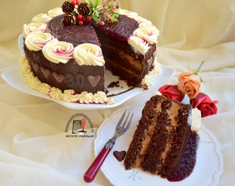 Tort cu ciocolată și caramel sărat