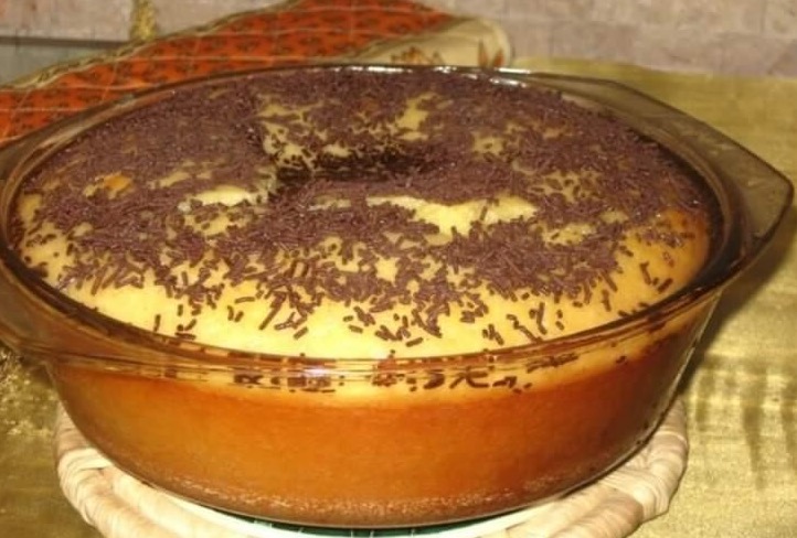 Budincă de griș cu sirop, un desert delicios