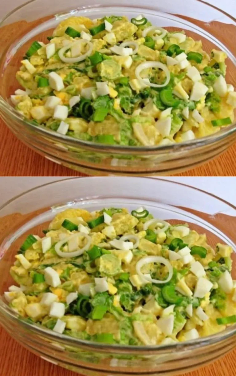 Salată de cartofi cu ouă și salată verde – rețetă simplă și foarte gustoasă