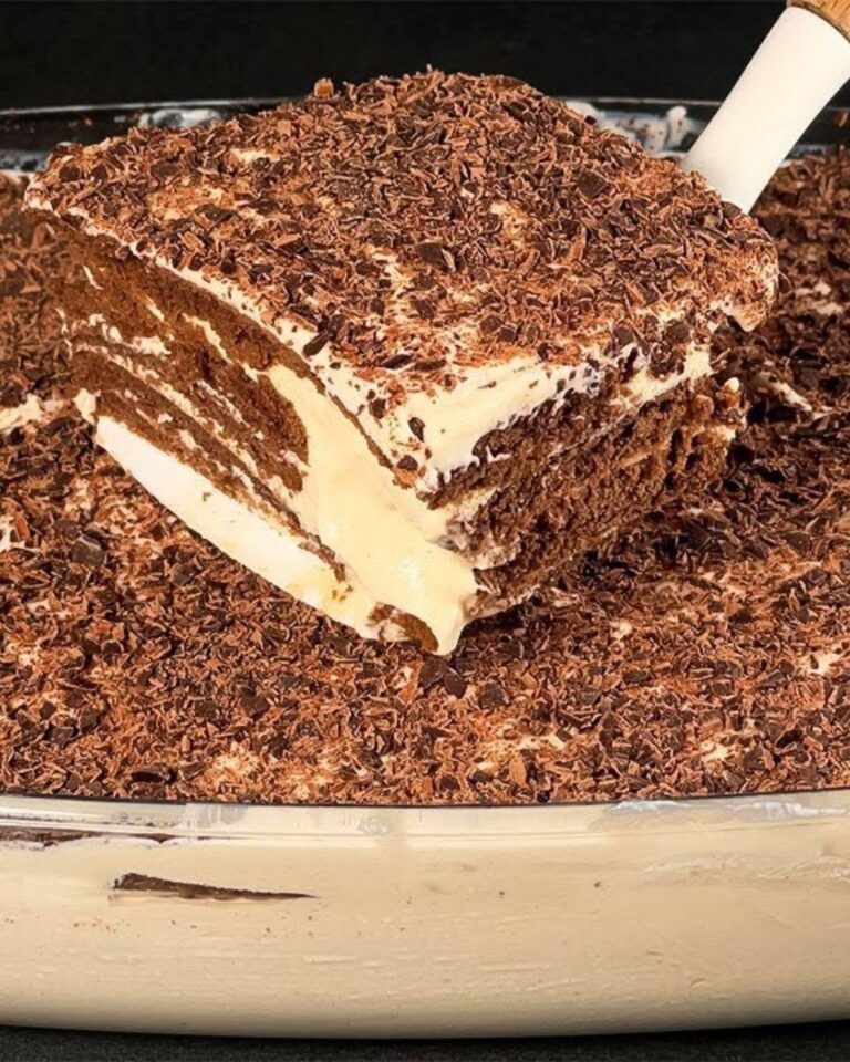 Este atât de delicios și îl poți prepara în fiecare zi, fără cuptor! O rețetă de desert care se face în 5 minute!
