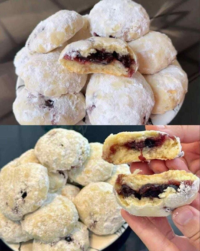 Prăjituri calde în doar 2 minute (de post) – Rețeta bunicii cu gem, pufoasă și aromată