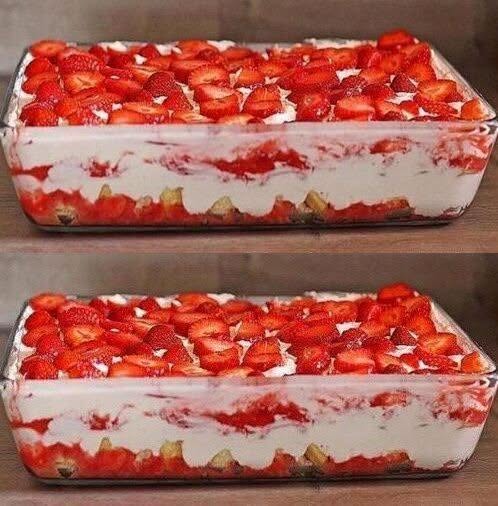Tiramisu cu căpșune și 300 g de brânză quark – gata în 10 minute (plus timpul de răcire): 400 g mascarpone, 300 g brânză quark (20% grăsime)…