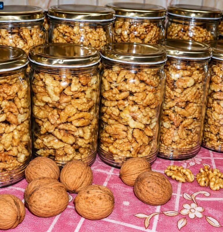 Rețineți bine această metodă de păstrare a nucilor: Își vor păstra gustul minunat și nutrienții valoroși!😲